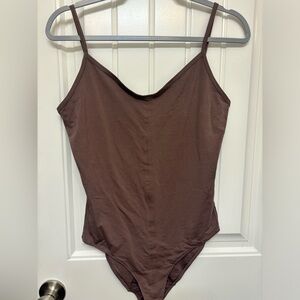 Everlane plum bodysuit size medium